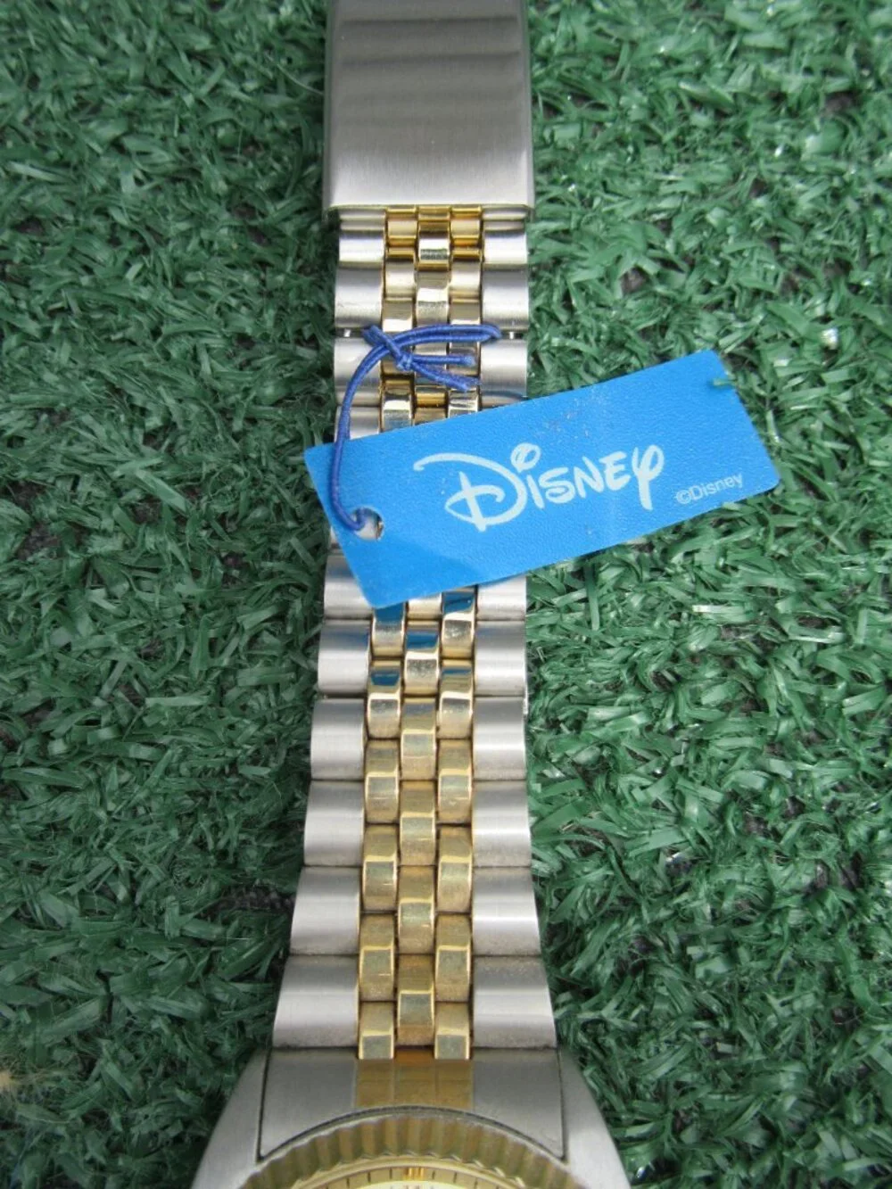 Brand New MZBerger Company Disney Mickey Mouse Wrist Watch MCK339 w/ Tin